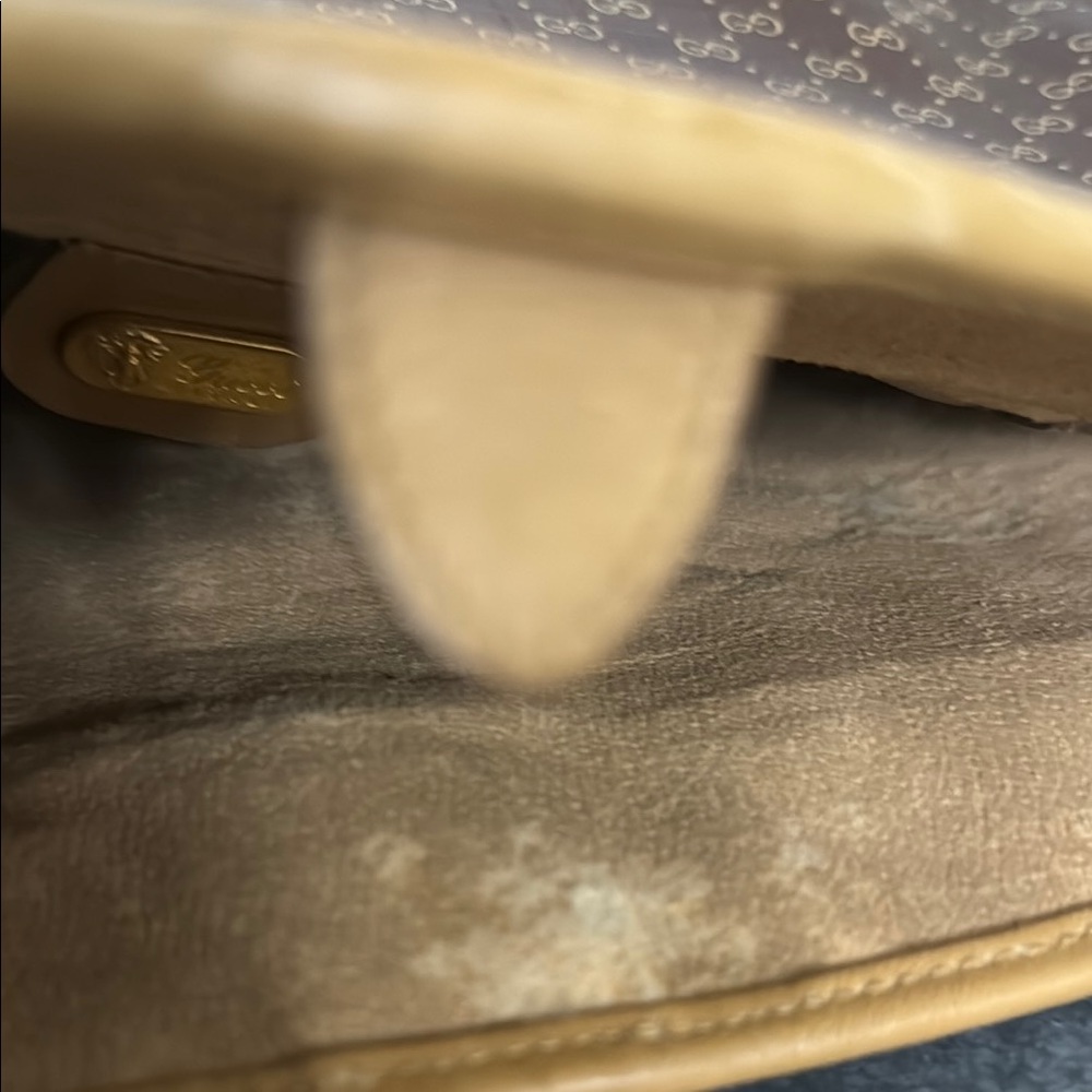 Vintage Gucci Brown and Tan Monogram Shoulder Bag - Picture 13 of 16